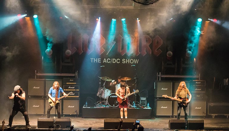 Live/Wire: The AC/DC Show